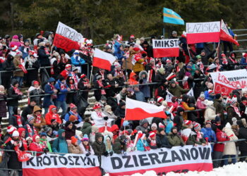 15.01.2023. Zakopane. Kibice na Wielkiej Krokwi / Fot. Grzegorz Momot - PAP