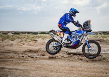 Na zdjęciu: Maciej Giemza podczas Rajdu Dakar / Fot. Orlen Team