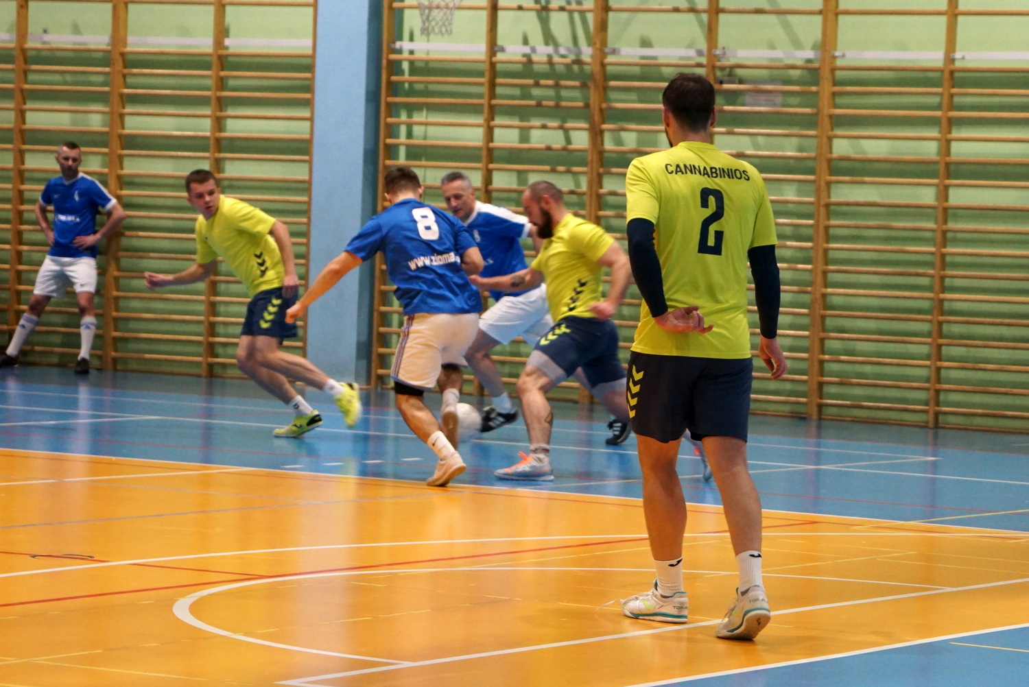 29.01.2023. Nowiny. I Hummel Nowińska Liga Futsalu. Mecz ZIO-MAX Kielce - Cannabinios / Fot. Kamil Król - Radio Kielce