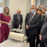 23.01.2023. Ostrowiec Św. Szpital. Oddanie do użytku nowego tomografu oraz wyremontowanej pracowni fizjoterapii covidowej / Fot. Anna Głąb - Radio Kielce