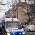 Wybuch gazu w trzypiętrowym budynku - Radio Kielce 27.01.2023. Katowice. Akcja ratownicza w miejscu wybuchu gazu w trzypiętrowej kamienicy w Katowicach-Szopienicach / Fot. PAP/Michał Meissner