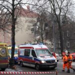 Wybuch gazu w trzypiętrowym budynku - Radio Kielce 27.01.2023. Katowice. Akcja ratownicza w miejscu wybuchu gazu w trzypiętrowej kamienicy w Katowicach-Szopienicach / Fot. PAP/Michał Meissner