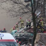 Wybuch gazu w trzypiętrowym budynku - Radio Kielce 27.01.2023. Katowice. Akcja ratownicza w miejscu wybuchu gazu w trzypiętrowej kamienicy w Katowicach-Szopienicach / Fot. PAP/Michał Meissner