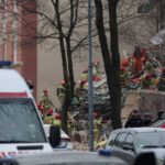 Wybuch gazu w trzypiętrowym budynku - Radio Kielce 27.01.2023. Katowice. Akcja ratownicza w miejscu wybuchu gazu w trzypiętrowej kamienicy w Katowicach-Szopienicach / Fot. PAP/Michał Meissner