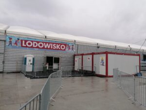 31.01.2023. Kazimierza Wielka. Lodowisko / Fot. Marta Gajda-Kruk - Radio Kielce