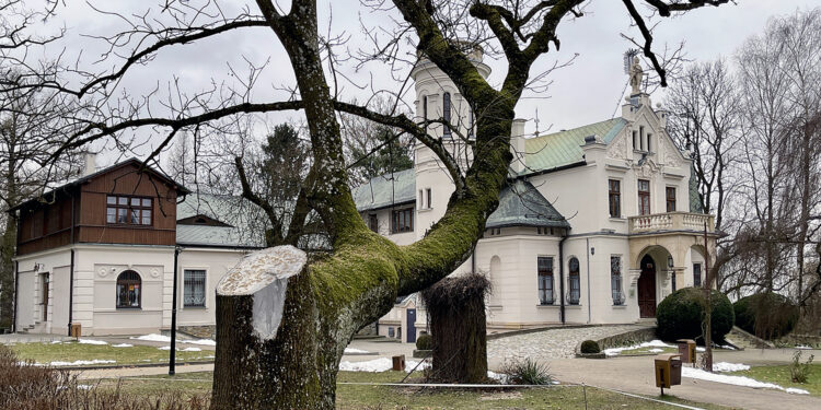 28.01.2023. Oblęgorek. Pałacyk Henryka Sienkiewicza / Fot. Robert Felczak – Radio Kielce