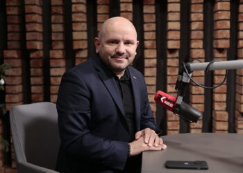 05.01.2023. Kielce. Rozmowa Dnia. Na zdjęciu: Mariusz Gosek - świętokrzyski parlamentarzysta Solidarnej Polski / Fot. Wiktor Taszłow - Radio Kielce