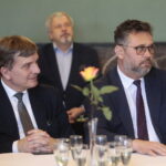 05.012023. Kielce. WDK. Spotkanie świąteczno-noworoczne. Na zdjęciu (od lewej): Andrzej Pruś - przewodniczący sejmiku województwa, Tomasz Jamka - członek zarządu województwa / Fot. Wiktor Taszłow - Radio Kielce