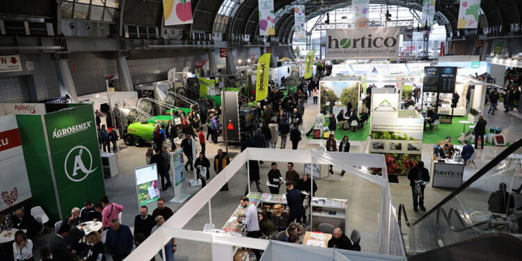 Konferencja porzeczkowa na Targach Sadownictwa i Warzywnictwa w Kielcach - Radio Kielce