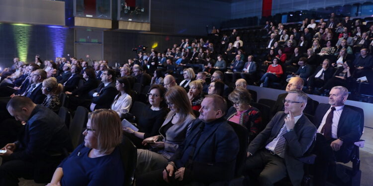 31.01.2023. Kielce. Inauguracja programu funduszy unijnych dla Świętokrzyskiego / Fot. Wiktor Taszłow – Radio Kielce