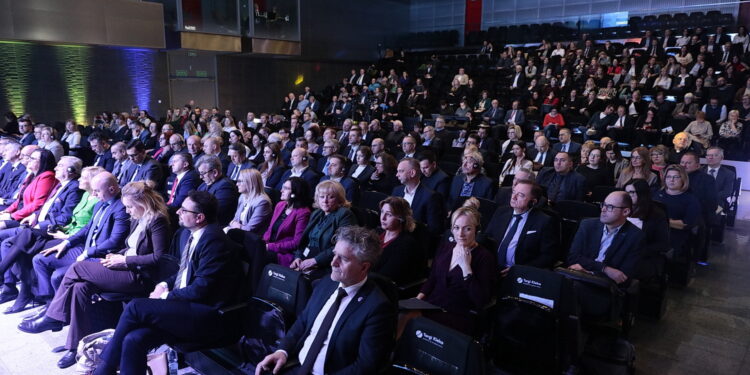 31.01.2023. Kielce. Inauguracja programu funduszy unijnych dla Świętokrzyskiego / Fot. Wiktor Taszłow – Radio Kielce