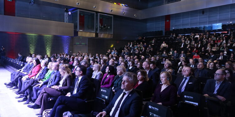 31.01.2023. Kielce. Inauguracja programu funduszy unijnych dla Świętokrzyskiego / Fot. Wiktor Taszłow – Radio Kielce