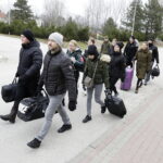 Rozpoczęto szkolenie podstawowe w ramach „Ferii z WOT” - Radio Kielce Idealny pomysł na nadchodzące ferie. Zostań żołnierzem!