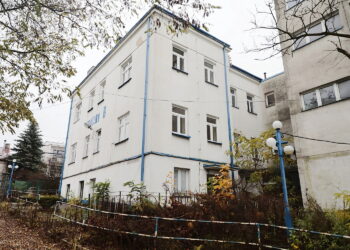 16.11.2022. Kielce. Budynki byłego szpitalika dziecięcego przy ulicy Langiewicza / Fot. Wiktor Taszłow – Radio Kielce