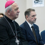 05.01.2023. Kielce. Spotkanie opłatkowe NSZZ „Solidarność”. Na zdjęciu: Jan Piotrowski - biskup kielecki i Piotr Duda - przewodniczący Komisji Krajowej NSZZ „Solidarność” / Fot. Robert Felczak – Radio Kielce