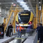 16.01.2023. Kraków. Otwarcie zaplecza serwisowego Kolei Małopolskich do obsługi taboru kolejowego / Fot. Łukasz Gągulski - PAP