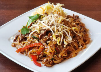 Potrawy kuchni wietnamskiej nie mogą obejść się bez imbiru i czarnego pieprzu. Do imbiru Wietnamczycy pałają szczególną miłością, ponieważ znany on jest z świetnych właściwości przeciwzapalnych oraz pomaga w procesach trawiennych / Fot. Marzena Smoręda - Radio Kielce