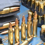 Szeroki wachlarz wyrobów MESKO S.A. na targach IDEX 2023 - Radio Kielce Ważna wizyta w skarżyskim Mesko