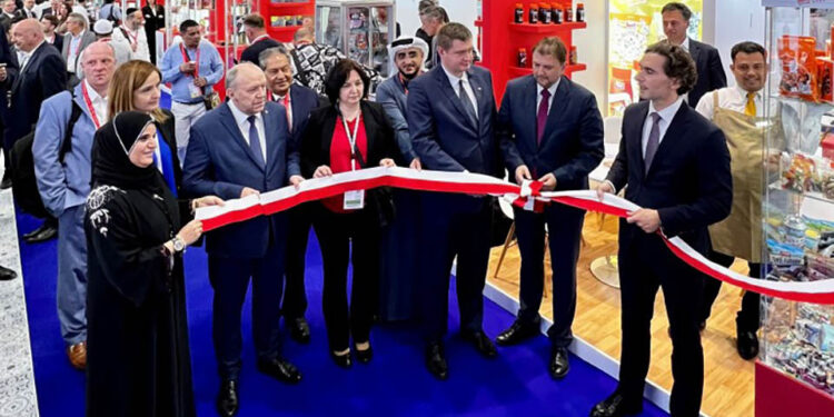 Polskie stoisko narodowe na targach Gulfood w Dubaju - Radio Kielce