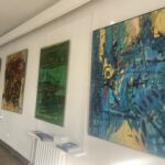 18.02.2023. Sandomierz BWA. Wystawa abstrakcji Marka Batorskiego. / Fot. Grażyna Szlęzak - Radio Kielce