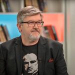 Poczytalnia TV. Na zdjęciu: filmoznawca Robert Wieczorek / Fot. TVP3 Kielce