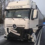 Groźne zderzenie na drodze wojewódzkiej. Są ranni - Radio Kielce 03.02.2023. Grabki Duże. Wypadek na DW 765 / źródło: świętokrzyska policja
