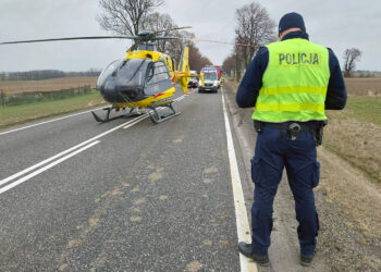 20.02.2023. Jurkowice. Wypadek na drodze krajowej nr 74 Kielce – Opatów / źródło: policja