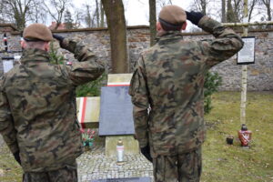 „Żołnierska Pamięć”. Żołnierze 10. ŚBOT odwiedzają miejsca pamięci związane z Żołnierzami Niezłomnymi. / Fot. ŚBOT