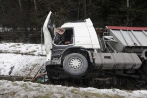 03.02.2023. Barcza. Wypadek na trasie S7 / Fot. Jarosław Kubalski – Radio Kielce