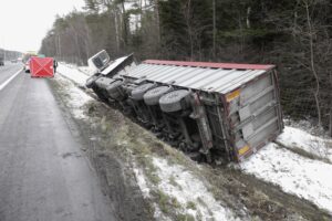 03.02.2023. Barcza. Wypadek na trasie S7 / Fot. Jarosław Kubalski – Radio Kielce