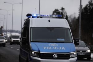 Wypadek na S7. Dwoje dzieci zabrane do szpitala