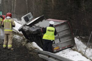 03.02.2023. Barcza. Wypadek na trasie S7 / Fot. Jarosław Kubalski – Radio Kielce