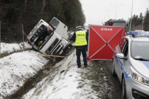 03.02.2023. Barcza. Wypadek na trasie S7 / Fot. Jarosław Kubalski – Radio Kielce