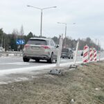 10.02.2023. Chęciny. Przygotowania wprowadzenia nowej organizacji ruchu / Fot. Jarosław Kubalski - Radio Kielce