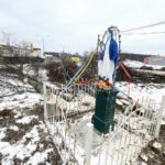 10.02.2023. Chęciny. Przygotowania wprowadzenia nowej organizacji ruchu / Fot. Jarosław Kubalski - Radio Kielce