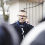 10.02.2023. Kielce. Cmentarz Stary. Uroczystości 83. Rocznicy pierwszej wywózki Polaków na Syberię. Na zdjęciu: Bogdan Wenta -prezydent Kielc / Fot. Jarosław Kubalski – Radio Kielce