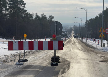 06.02.2023. Kielce. Przebudowa ul. Wojska Polskiego na odcinku od ronda Czwartaków do granicy miasta / Fot. Wiktor Taszłow - Radio Kielce