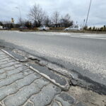 Kielce. Fragment ulicy Warszawskiej przeznaczonej do remontu. / Fot. Wiktor Taszłow - Radio Kielce