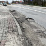 Kielce. Fragment ulicy Warszawskiej przeznaczonej do remontu. / Fot. Wiktor Taszłow - Radio Kielce