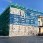 28.02.2023. Kielce. Ulica Mickiewicza. Remont budynku, w którym będą nowe mieszkania / Fot. Wiktor Taszłow - Radio Kielce