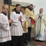 11.02.2023. Sandomierz. Obchody Dnia Chorego. Na zdjęciu (po prawej): bp Edward Frankowski - biskup senior diecezji sandomierskiej / Fot. Grażyna Szlęzak - Radio Kielce