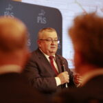 04.02.2023. Kielce. Spotkanie z politykami PiS. Na zdjęciu: Andrzej Adamczyk - minister infrastruktury. / Fot. Wiktor Taszłow - Radio Kielce
