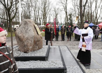 19.02.2023. Sobków. Przypomnieli o bohaterach Powstania Styczniowego. / Fot. Wiktor Taszłow - Radio Kielce