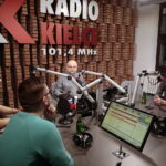 24.02.2023. Radio Kielce. Debata Sportowa. Na zdjęciu (od lewej): Dominik Masierak - TVP3 Kielce, Maciej Urban - CK Sport, Rafał Szymczyk - Radio Kielce, Damian Wysocki - Radio eM Kielce / Fot. Wiktor Taszłow - Radio Kielce