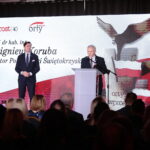 27.02.2023. Kielce. Orły Tygodnika "Wprost". Na zdjęciu (od lewej): Rafał Romanowski - wiceminister rolnictwa, Zbigniew Koruba - rektor Politechniki Świętokrzyskiej / Fot. Wiktor Taszłow – Radio Kielce