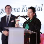 27.02.2023. Kielce. Orły Tygodnika "Wprost". Na zdjęciu (od lewej): Rafał Romanowski - wiceminister rolnictwa, Magdalena Kusztal - prezes Fundacji im. Edwarda Kusztala / Fot. Wiktor Taszłow – Radio Kielce