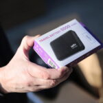 28.02.2023. Kielce. Pakowanie darów dla Ukrainy. / Fot. Wiktor Taszłow - Radio Kielce