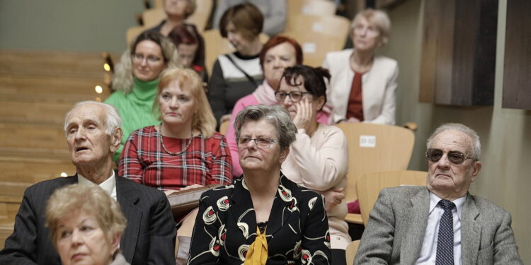 11.02.2023 Kielce. Zespół Państwowych Szkół Muzycznych im. Ludomira Różyckiego. Koncert Lwowskiej Orkiestry Kameralnej "Akademia” / Fot. Jarosław Kubalski - Radio Kielce