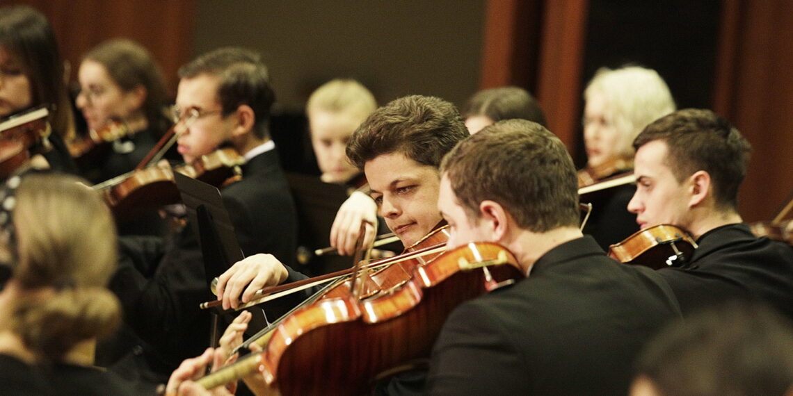 Utalentowani artyści na scenie kieleckiej szkoły muzycznej