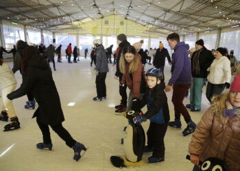 12.02.2023 Kielce. Stadion. Lodowisko / Fot. Jarosław Kubalski - Radio Kielce